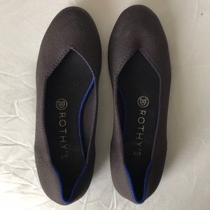 Rothys flats